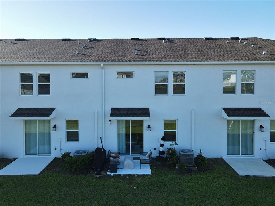 На продажу: $310,000 (3 спален, 2 ванн, 1689 Квадратных фут)