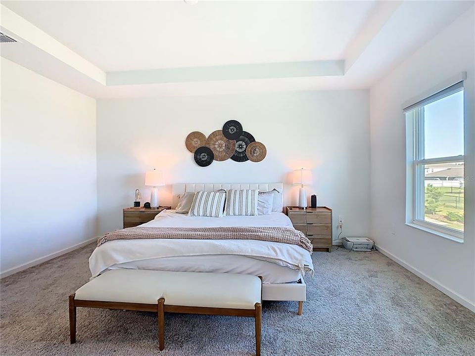 На продажу: $310,000 (3 спален, 2 ванн, 1689 Квадратных фут)