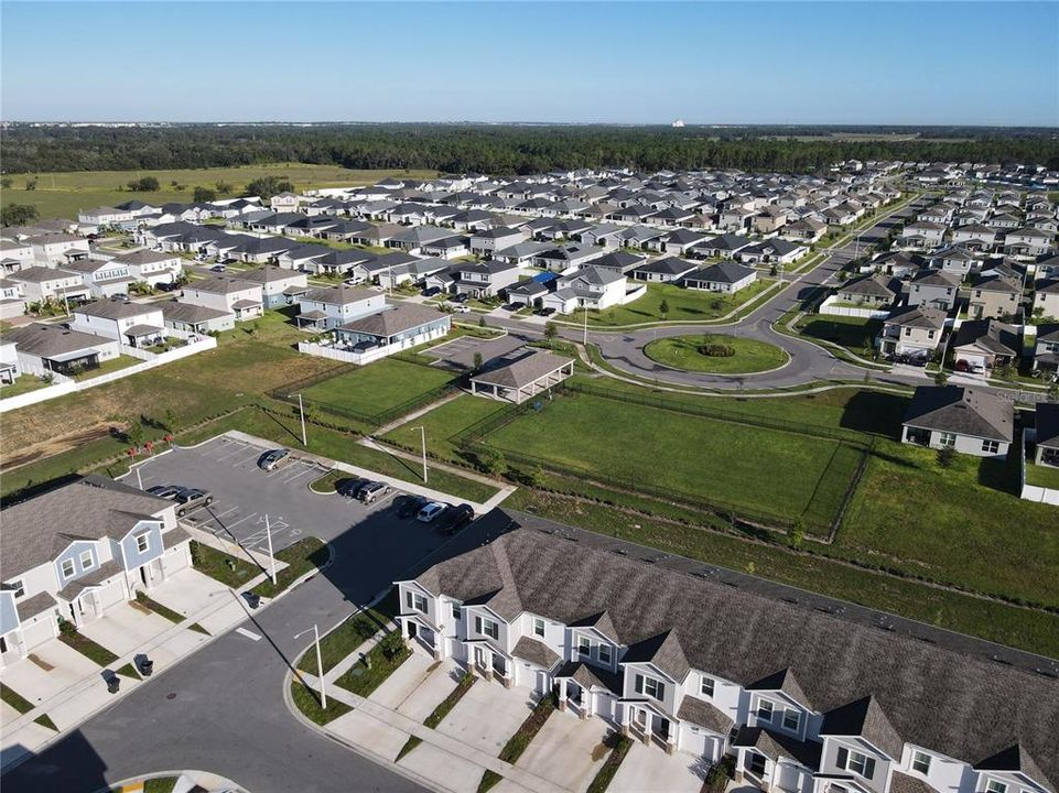 На продажу: $310,000 (3 спален, 2 ванн, 1689 Квадратных фут)