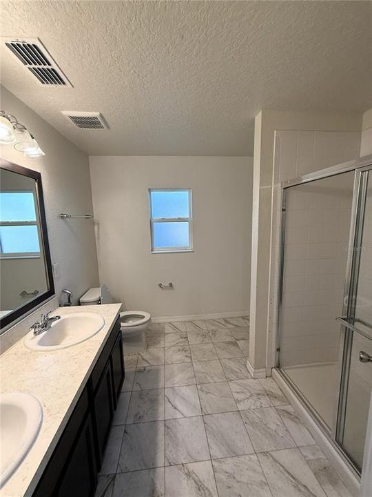 For Sale: $349,990 (4 beds, 2 baths, 1656 Square Feet)