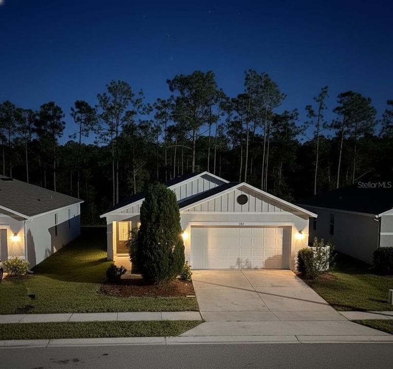 For Sale: $349,990 (4 beds, 2 baths, 1656 Square Feet)