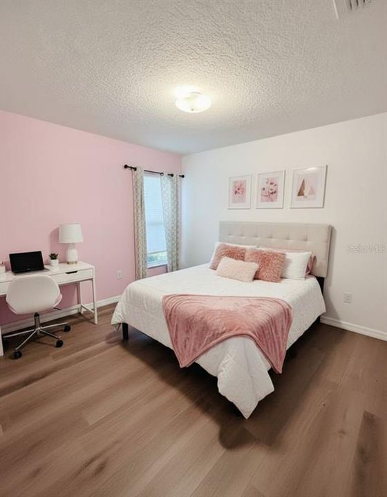 For Sale: $349,990 (4 beds, 2 baths, 1656 Square Feet)