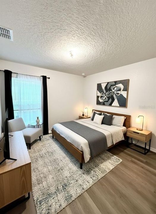 For Sale: $349,990 (4 beds, 2 baths, 1656 Square Feet)