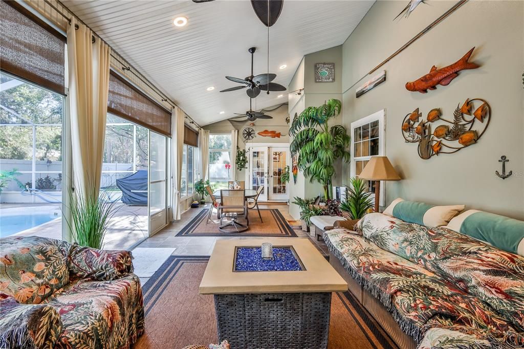 En Venta: $999,000 (4 camas, 3 baños, 3541 Pies cuadrados)