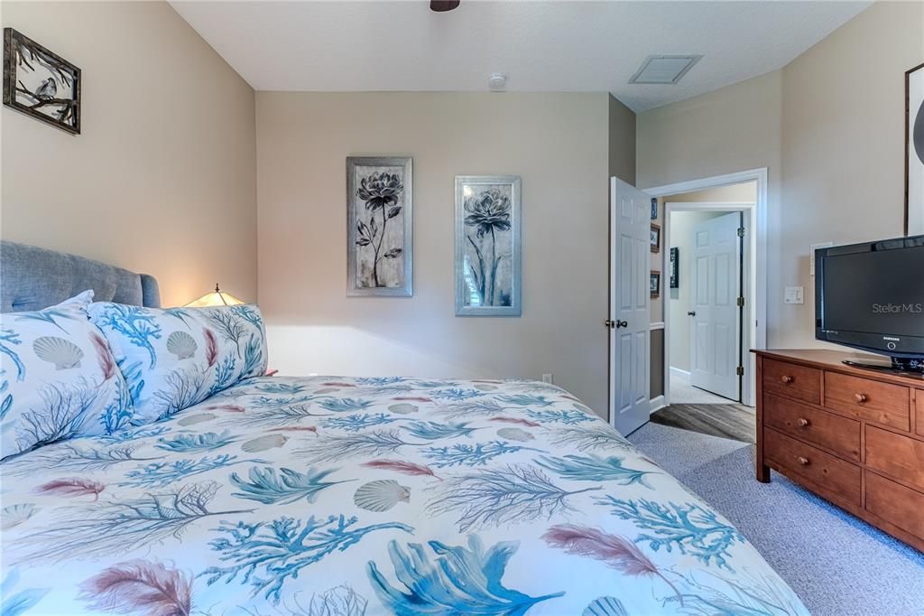 En Venta: $999,000 (4 camas, 3 baños, 3541 Pies cuadrados)