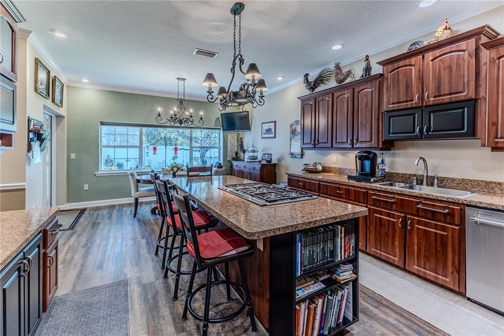 En Venta: $999,000 (4 camas, 3 baños, 3541 Pies cuadrados)