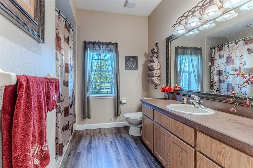 En Venta: $999,000 (4 camas, 3 baños, 3541 Pies cuadrados)