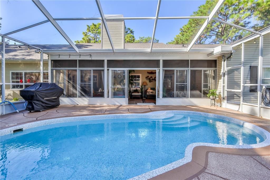 En Venta: $999,000 (4 camas, 3 baños, 3541 Pies cuadrados)