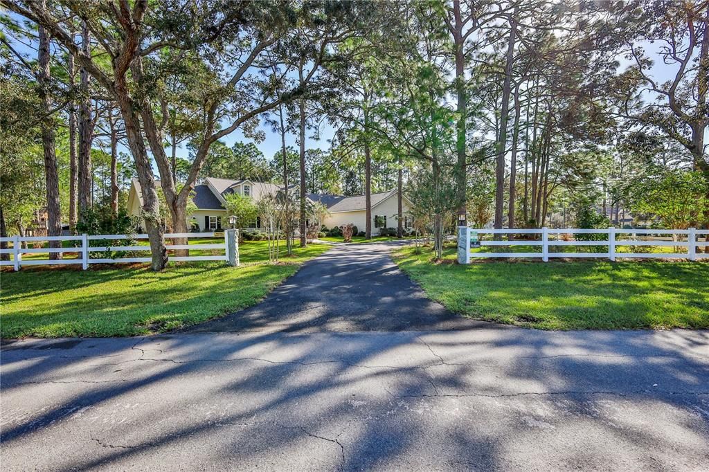 En Venta: $999,000 (4 camas, 3 baños, 3541 Pies cuadrados)