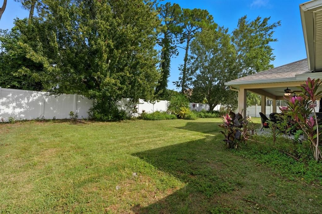 Activo con contrato: $409,000 (3 camas, 3 baños, 2669 Pies cuadrados)