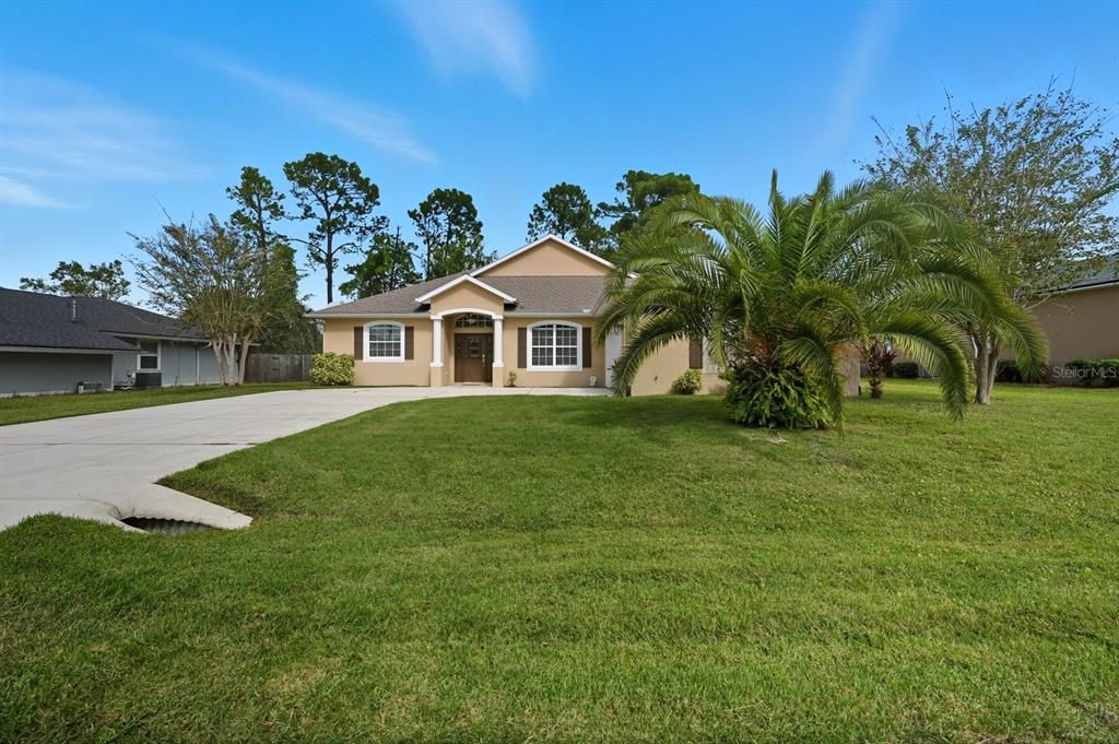 Activo con contrato: $409,000 (3 camas, 3 baños, 2669 Pies cuadrados)