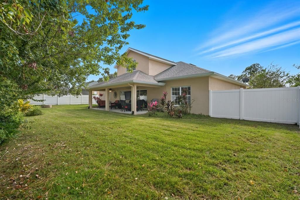 Activo con contrato: $409,000 (3 camas, 3 baños, 2669 Pies cuadrados)