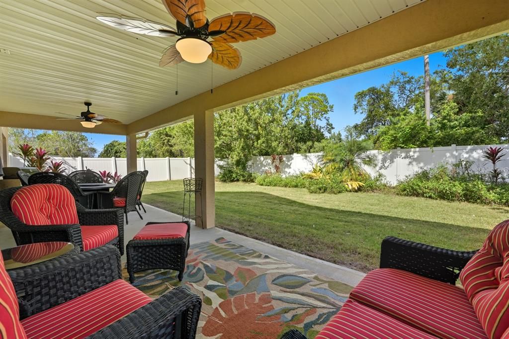 Activo con contrato: $409,000 (3 camas, 3 baños, 2669 Pies cuadrados)