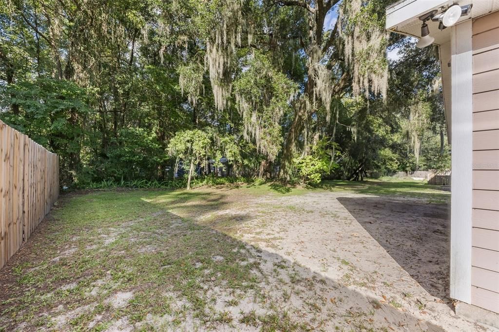 На продажу: $245,000 (3 спален, 2 ванн, 1350 Квадратных фут)