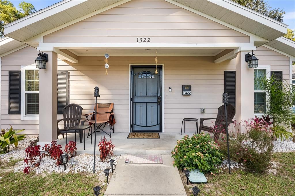 На продажу: $245,000 (3 спален, 2 ванн, 1350 Квадратных фут)