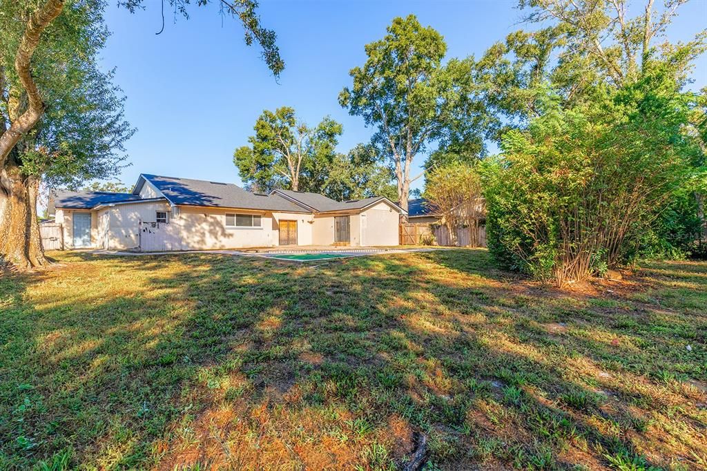 Activo con contrato: $359,900 (4 camas, 3 baños, 2265 Pies cuadrados)