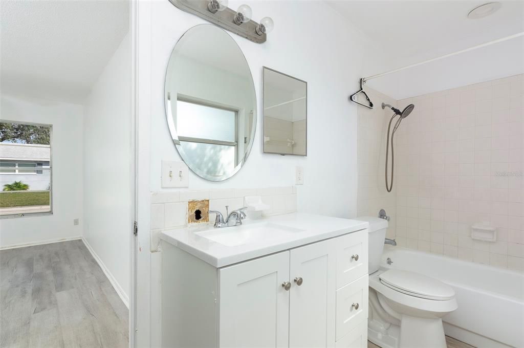 For Rent: $2,350 (3 beds, 2 baths, 1478 Square Feet)