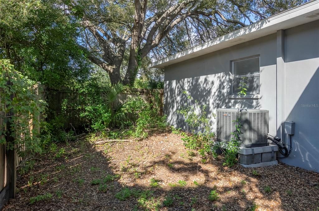 For Rent: $2,350 (3 beds, 2 baths, 1478 Square Feet)