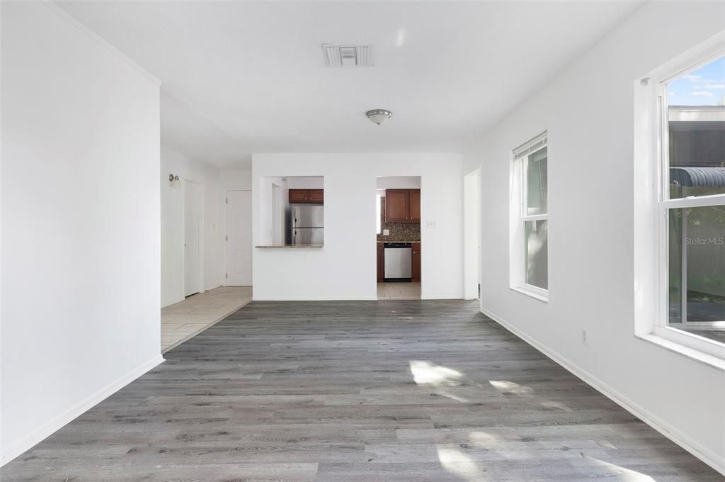 For Rent: $2,350 (3 beds, 2 baths, 1478 Square Feet)