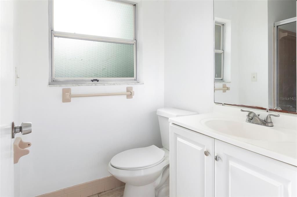 For Rent: $2,350 (3 beds, 2 baths, 1478 Square Feet)