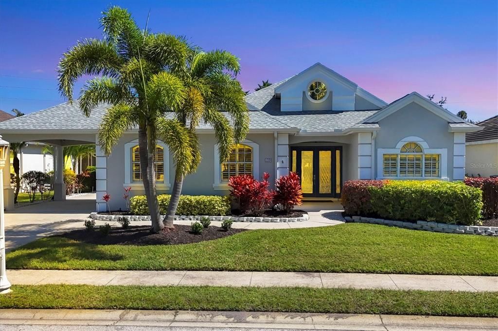 Active With Contract: $678,000 (4 beds, 3 baths, 2240 Square Feet)