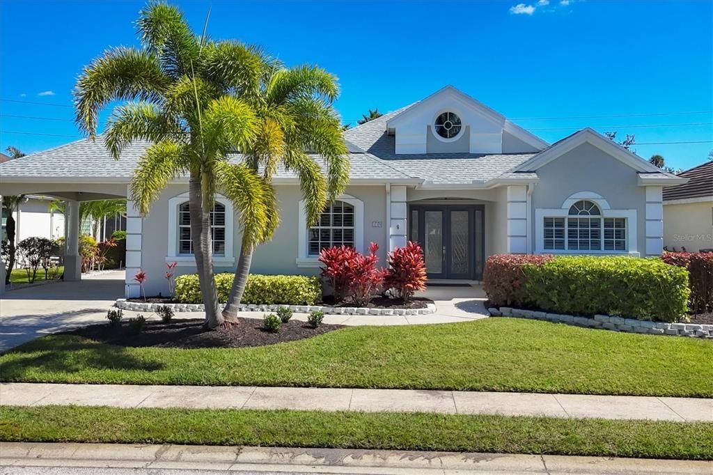 Active With Contract: $678,000 (4 beds, 3 baths, 2240 Square Feet)