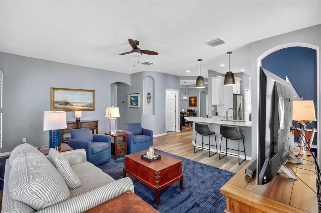 待售: $399,900 (3 贝兹, 2 浴室, 1750 平方英尺)