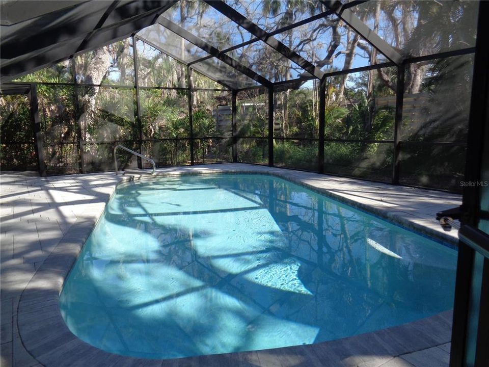 Activo con contrato: $799,000 (3 camas, 2 baños, 1831 Pies cuadrados)