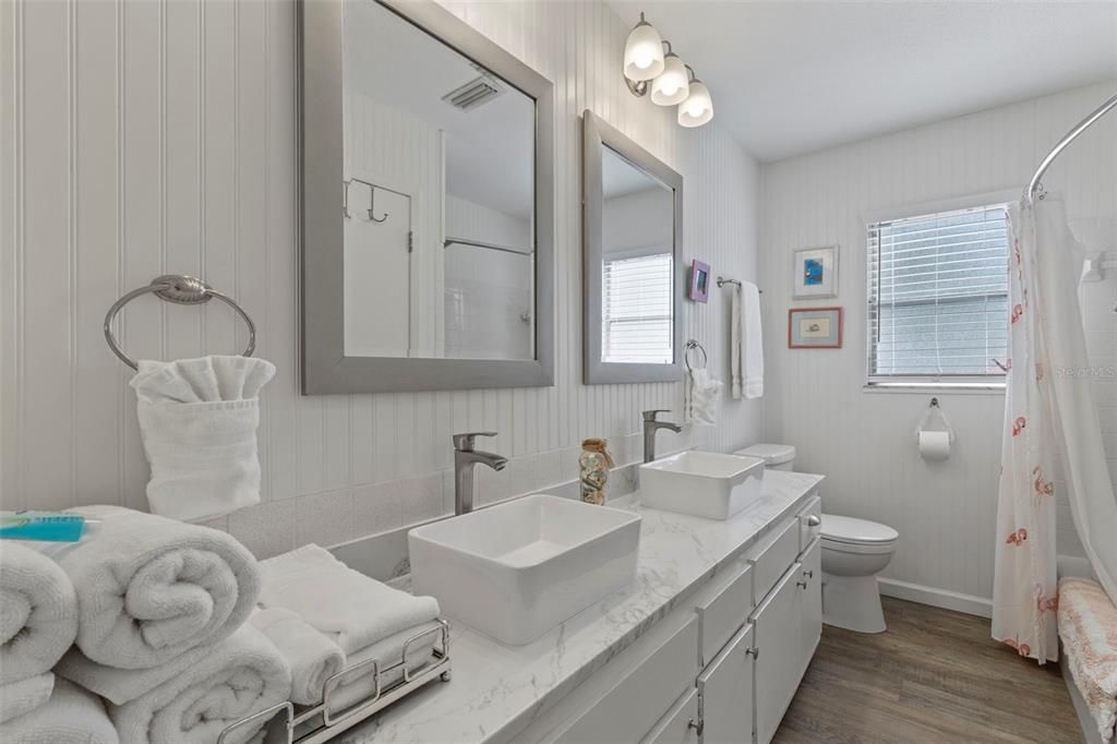 En Venta: $425,000 (2 camas, 2 baños, 1343 Pies cuadrados)