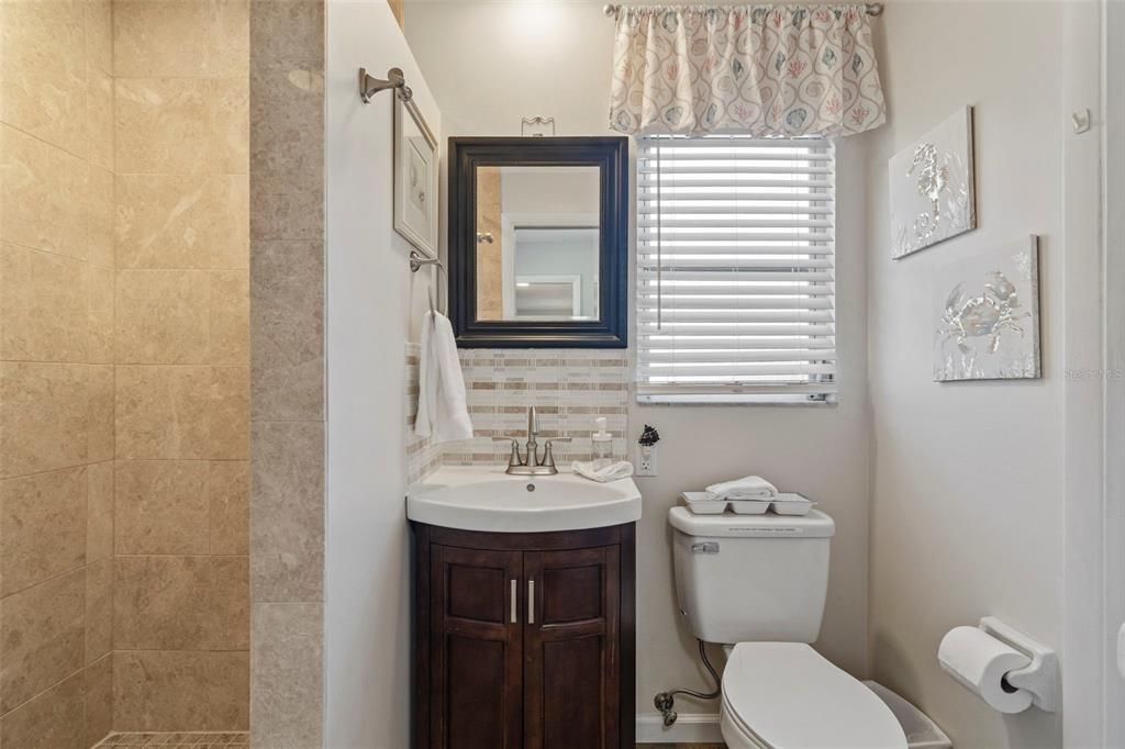 En Venta: $425,000 (2 camas, 2 baños, 1343 Pies cuadrados)