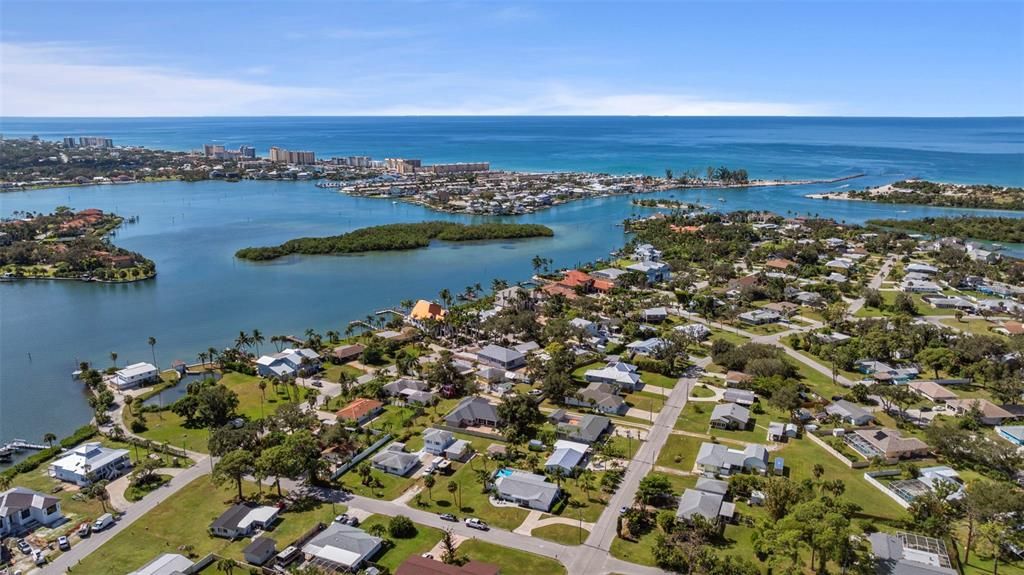 En Venta: $425,000 (2 camas, 2 baños, 1343 Pies cuadrados)