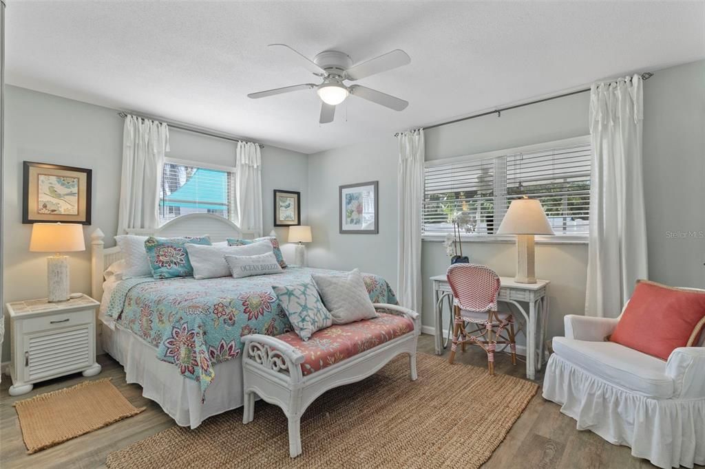 En Venta: $425,000 (2 camas, 2 baños, 1343 Pies cuadrados)