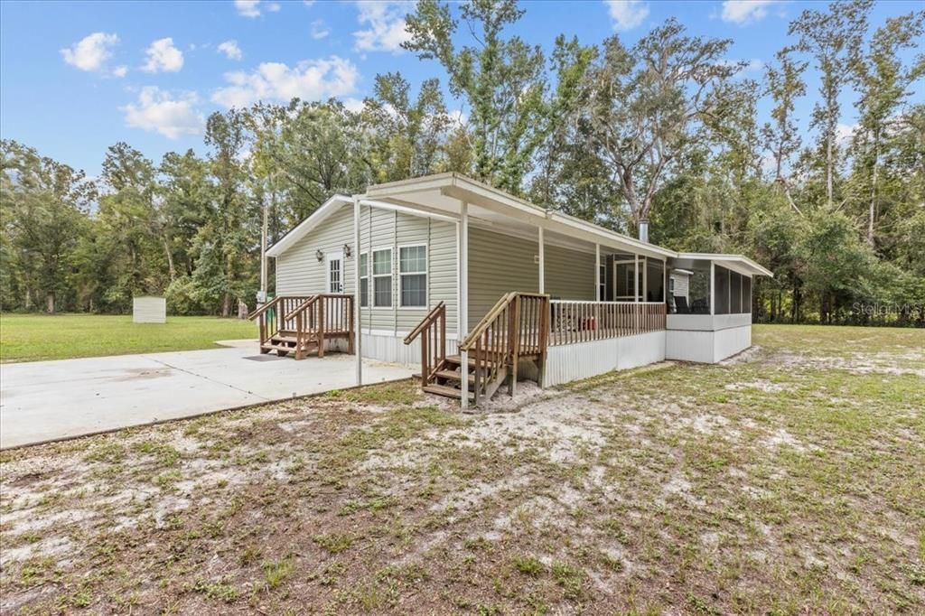 For Sale: $259,000 (3 beds, 2 baths, 1430 Square Feet)