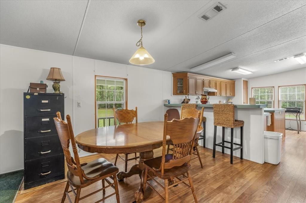 For Sale: $259,000 (3 beds, 2 baths, 1430 Square Feet)