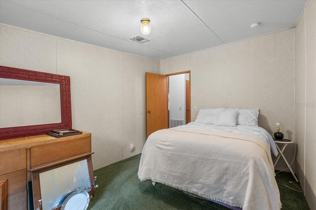 For Sale: $259,000 (3 beds, 2 baths, 1430 Square Feet)