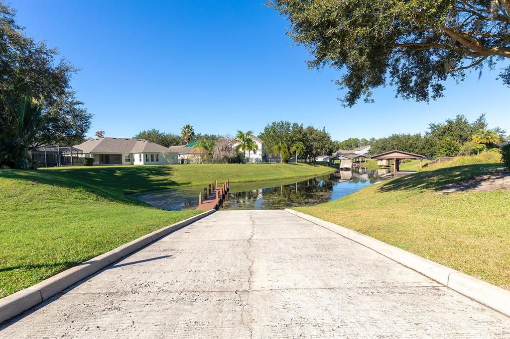 На продажу: $649,900 (4 спален, 3 ванн, 2285 Квадратных фут)