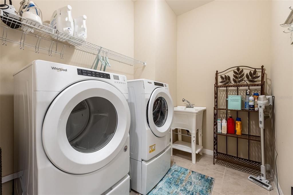 待售: $498,000 (3 贝兹, 3 浴室, 2565 平方英尺)