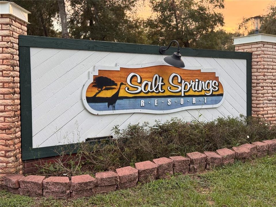 На продажу: $75,000 (0.06 acres)