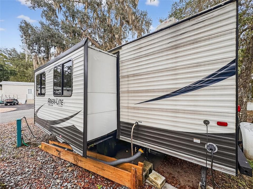 На продажу: $75,000 (0.06 acres)