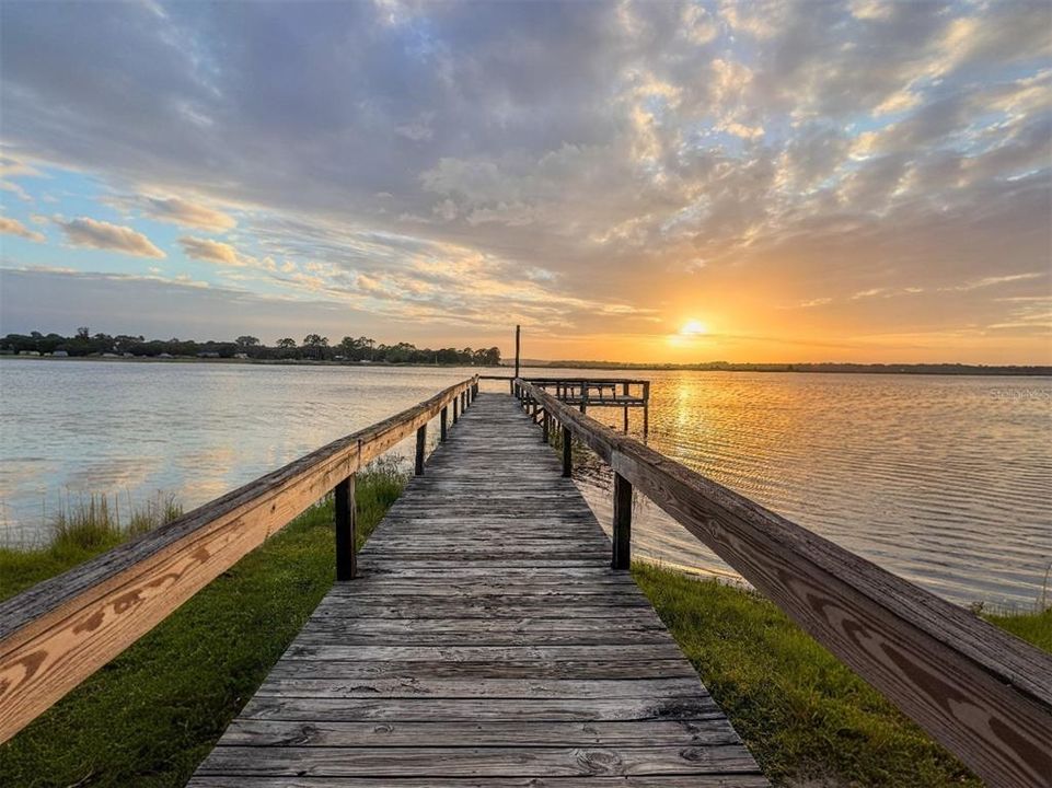 На продажу: $75,000 (0.06 acres)