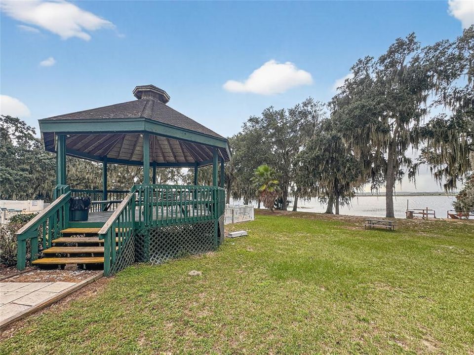 На продажу: $75,000 (0.06 acres)