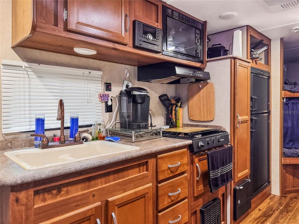 На продажу: $75,000 (0.06 acres)