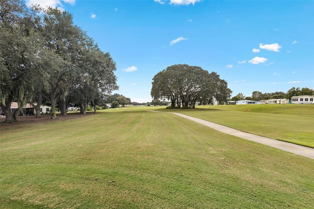 For Sale: $260,000 (2 beds, 2 baths, 1040 Square Feet)