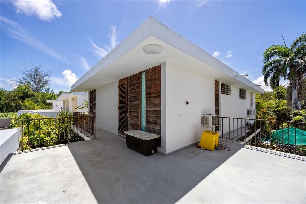 En Venta: $690,000 (4 camas, 3 baños, 0 Pies cuadrados)