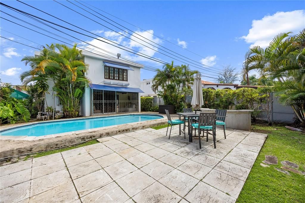 En Venta: $690,000 (4 camas, 3 baños, 0 Pies cuadrados)