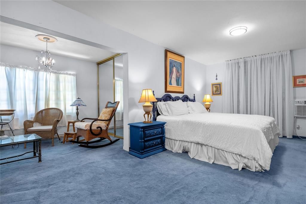 En Venta: $690,000 (4 camas, 3 baños, 0 Pies cuadrados)