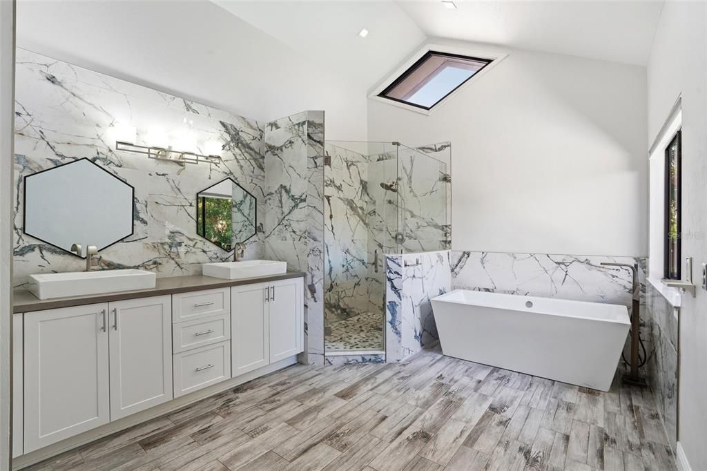 待售: $629,000 (3 贝兹, 2 浴室, 2512 平方英尺)