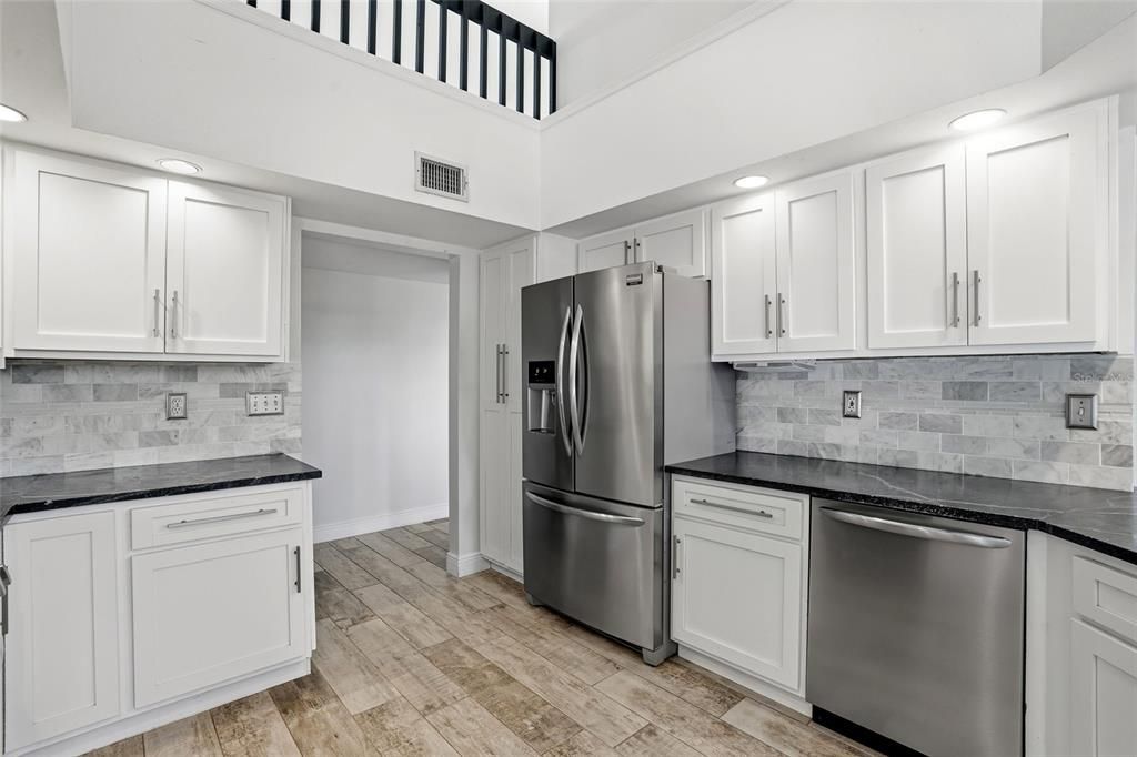 待售: $629,000 (3 贝兹, 2 浴室, 2512 平方英尺)