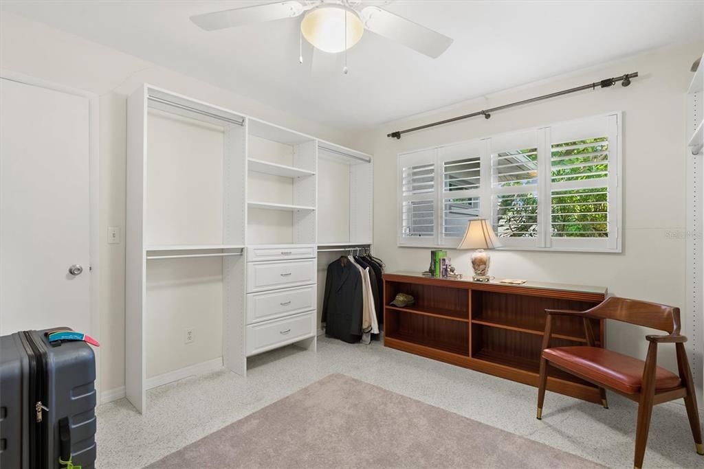 Active With Contract: $975,000 (4 beds, 2 baths, 1832 Square Feet)