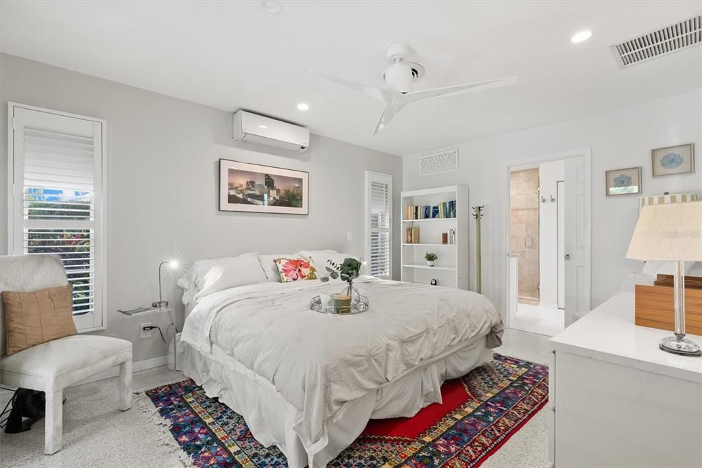 Active With Contract: $975,000 (4 beds, 2 baths, 1832 Square Feet)